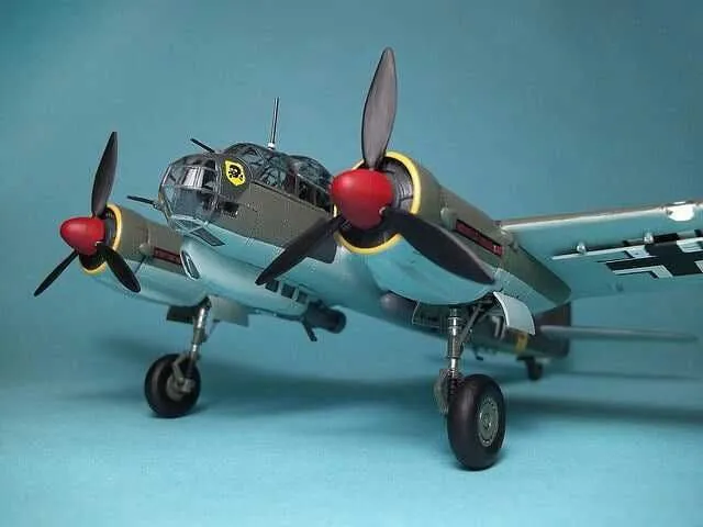 Сборная модель самолета Юнкерс Ju 88 (Italeri. 1:72) — фото 3
