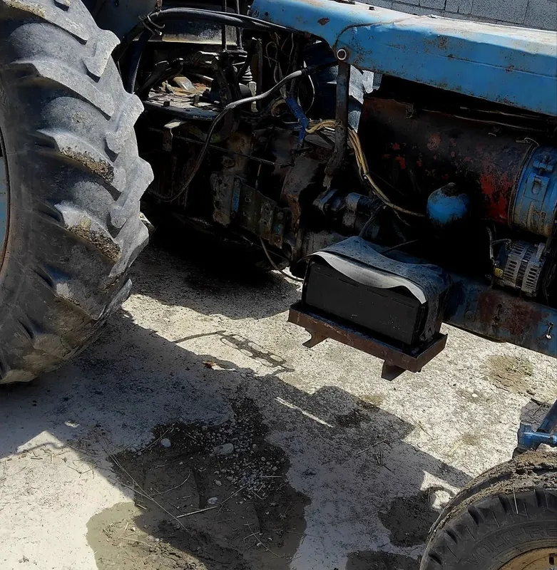 T28 traktor zor xolatda 2