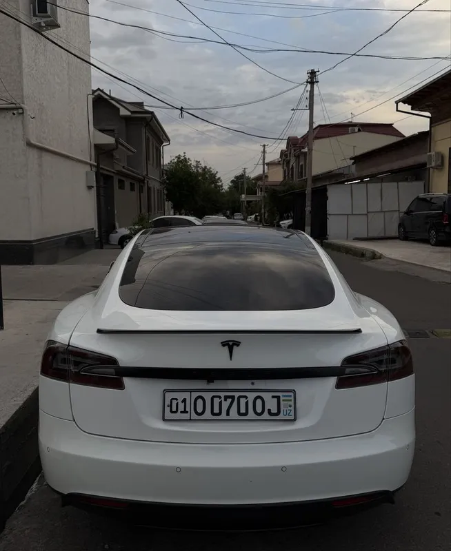 Tesla model S Perfomance85 2sek 100ga — фото 3