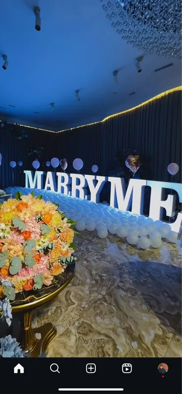 Marry Me yozuvlari arendaga beriladi.
