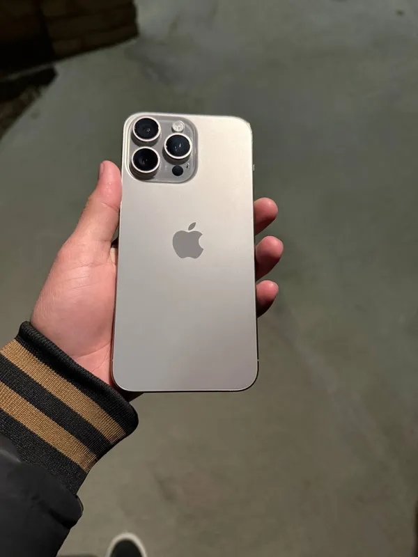 iPhone 15 Pro Max