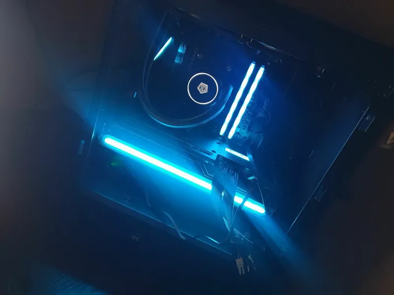 Продам Топовый видеокарта Sapphire rx7800xt nitro plus 4 Продам Топовый видеокарта Sapphire rx7800xt nitro plus 4
