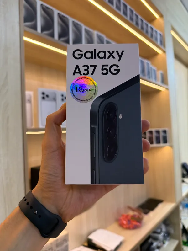 Samsung A37 5G MIX