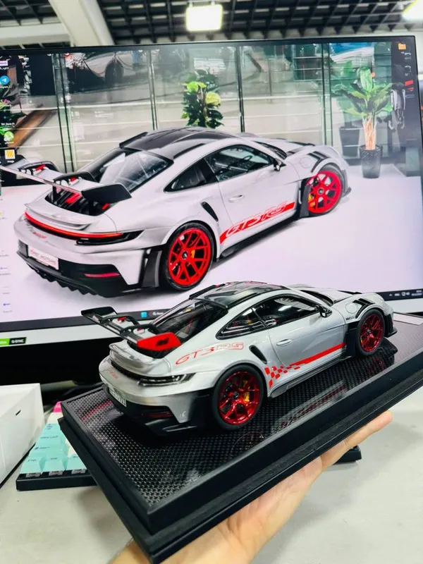 Porsche 911 Gt3 rs kolleksion modelcha 1:18 1
