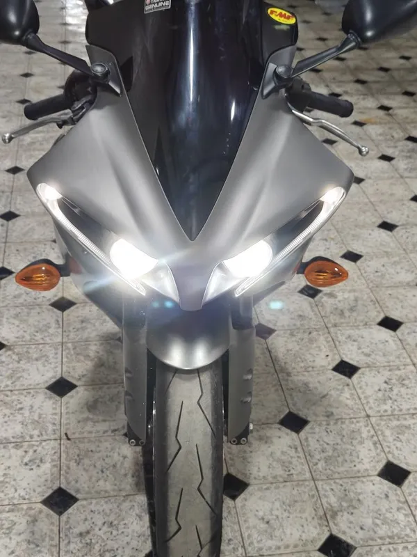 Yamaha yzf R1 sotiladi 5 Yamaha yzf R1 sotiladi 5