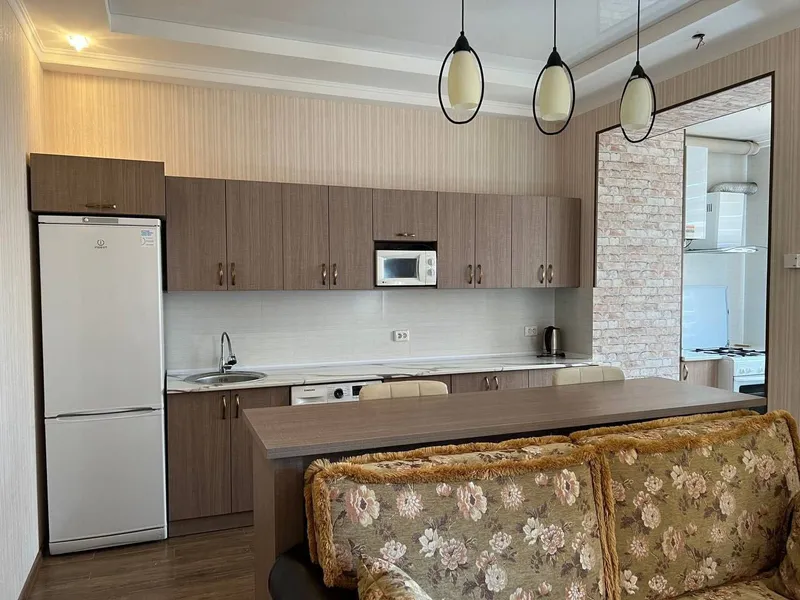 Mirabod tumanida 43 m² maydondagi 1 xonali kvartira sotiladi 4