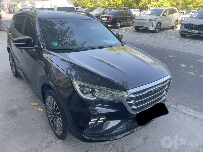 Срочно сотилади Jetour x70 2 Срочно сотилади Jetour x70 2