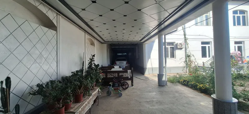 Papeda uy sotiladi 10 soʻtih 4