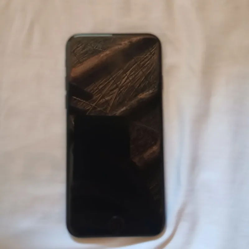 iphone 7 32/100 2