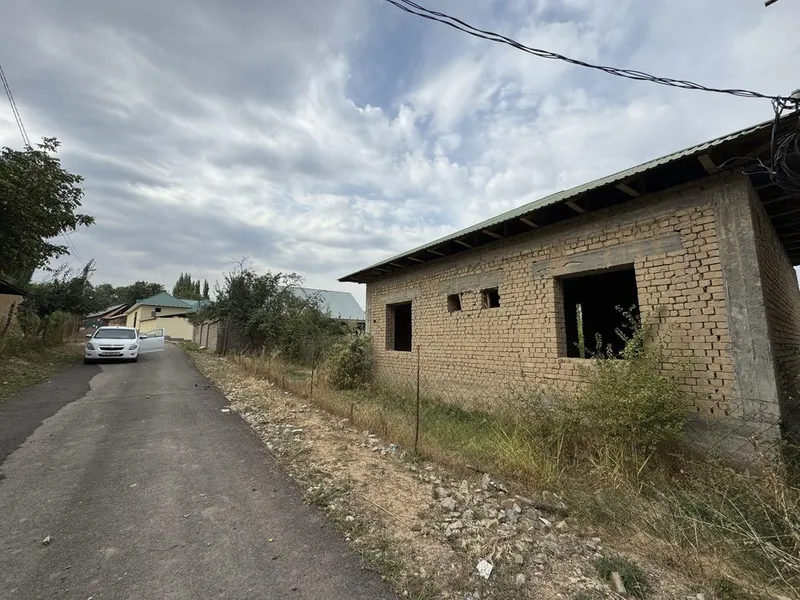 Dacha sotiladi 10 sutix 2 Dacha sotiladi 10 sutix 2