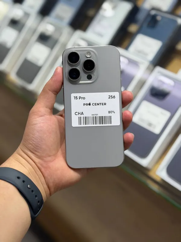 iPhone 15 Pro 256 GB iPhone 15 Pro 256 GB
