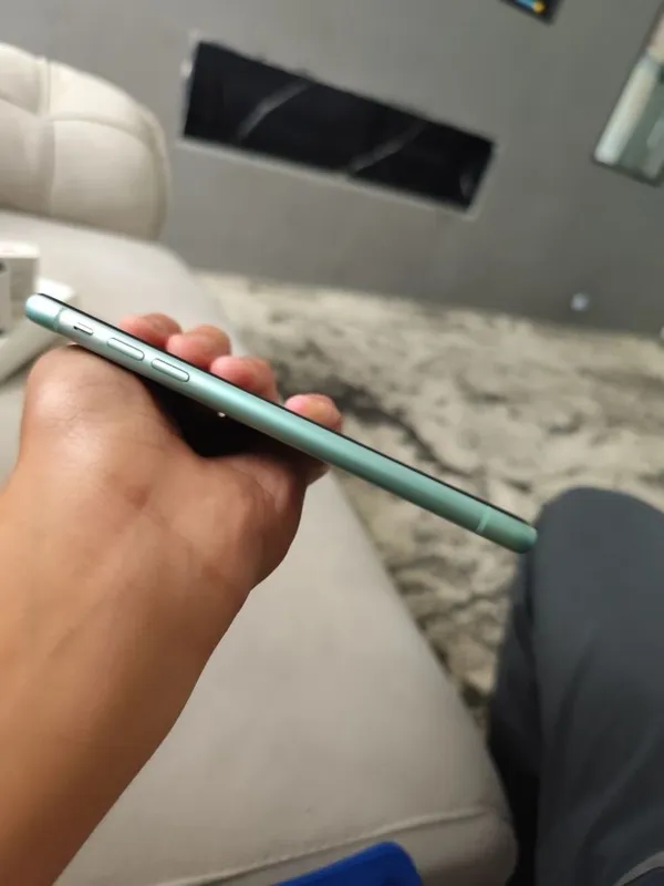 Iphone 11 yonkust 89 ochilmagam idial karopka yoq 4