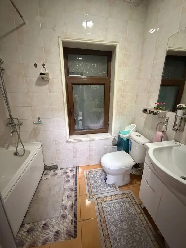 3-комнатная квартира, 52 м2, Мирзо-Улугбек 10