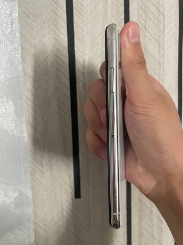iPhone Xs 7