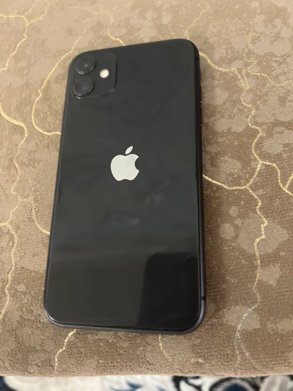 iPhone 11 память 64GB, ёмкость 72, состояние идеальное 4