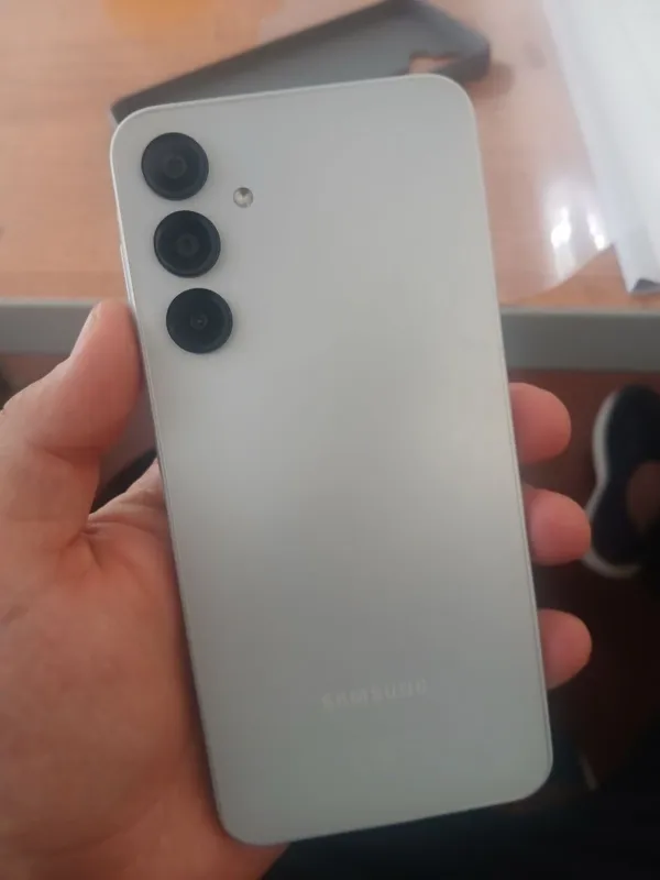 Samsung galaxy a16 — фото 1