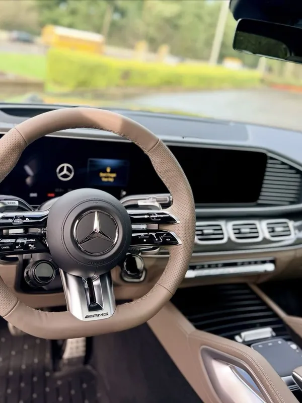 Mercedes-AMG GLS 63 2026 4
