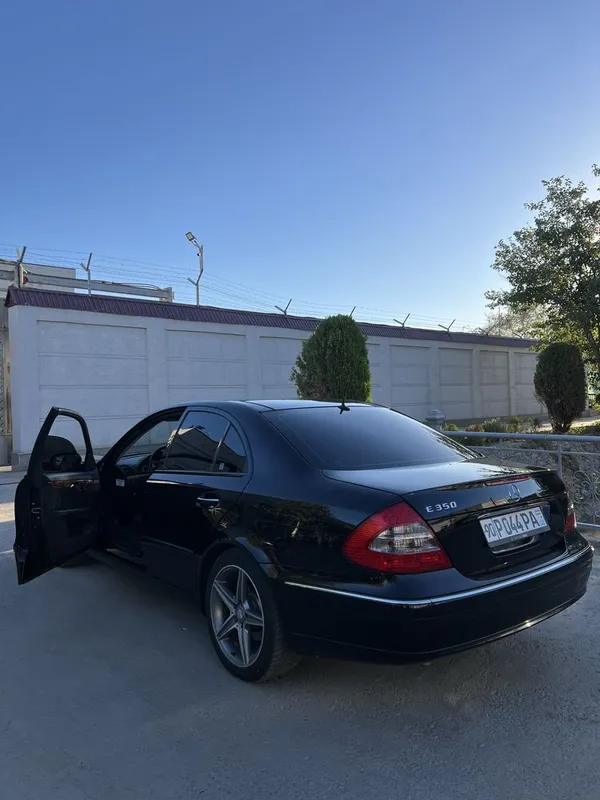 Mersedes benz w211 e350 3