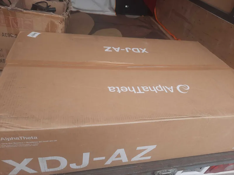 Продается Pioneer DJ AZ