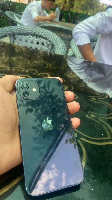 2 600 000soʻm iphone12