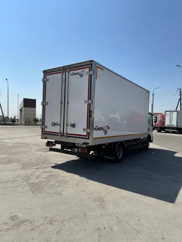 ISUZU NPR 82L gazlik Muzlatgich -18 — фото 3