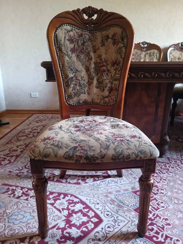 Продается стол и 6 стульев — фото 1