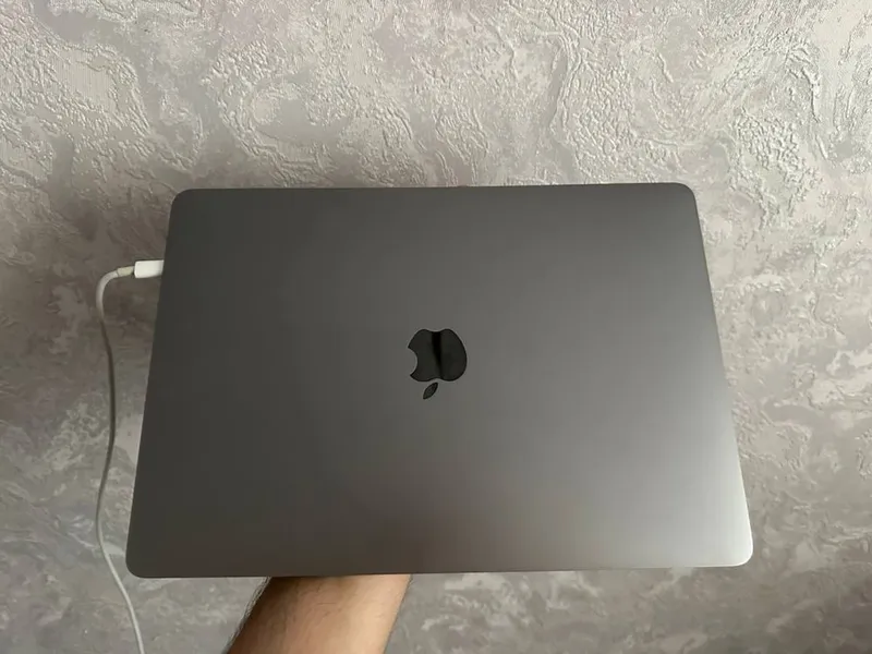 MacBook pro i5 13-inch touch bar — фото 2