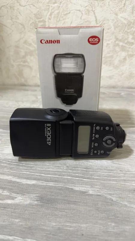 Вспышка canon Speedlite 430 EX II