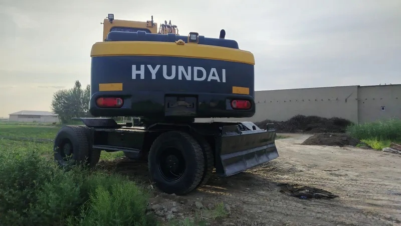 Hyundai 140 ekskavator 5