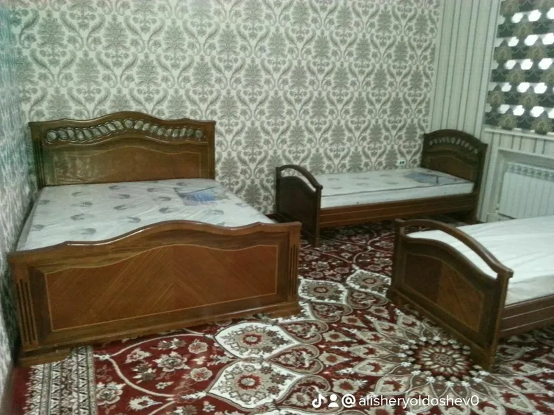 Kravat klassik chinor va shpondan oq tilla orex qaymoq ranglari bor — фото 5