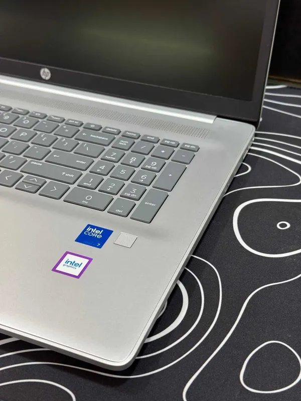HP Laptop 17 intel core 7 150U/16/512/Display 17'3 FHD IPS Touchscreen — фото 1