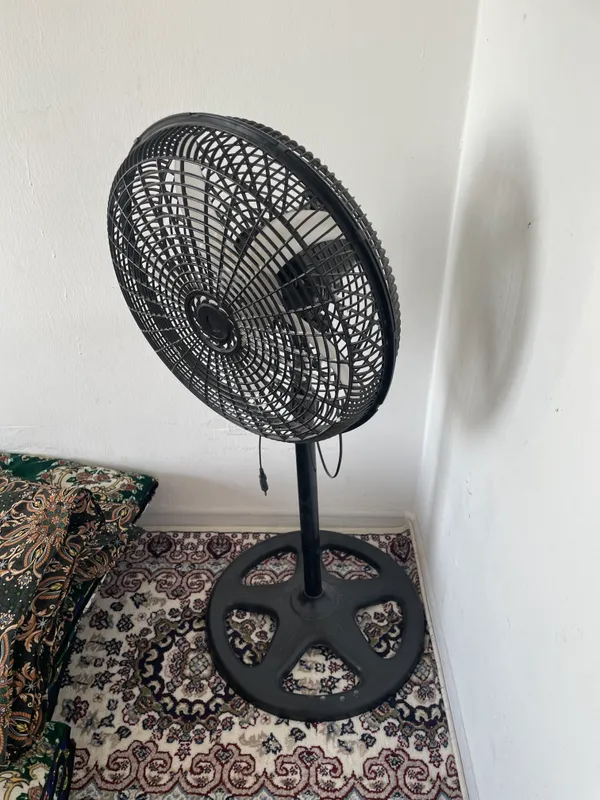 ventilyator sotiladi yangi srochna 2 ventilyator sotiladi yangi srochna 2