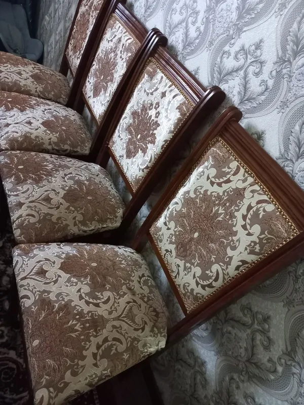 12ta stul sotiladi holati yaxshi 3