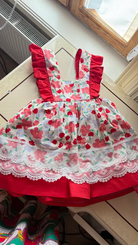 Детской платье на 3-7лет 1