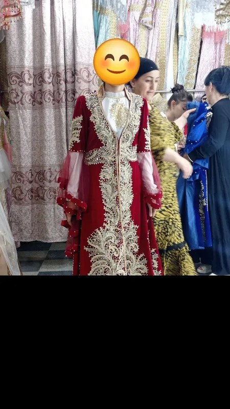 ansambl sotiladi 2marta kiyilgan 2