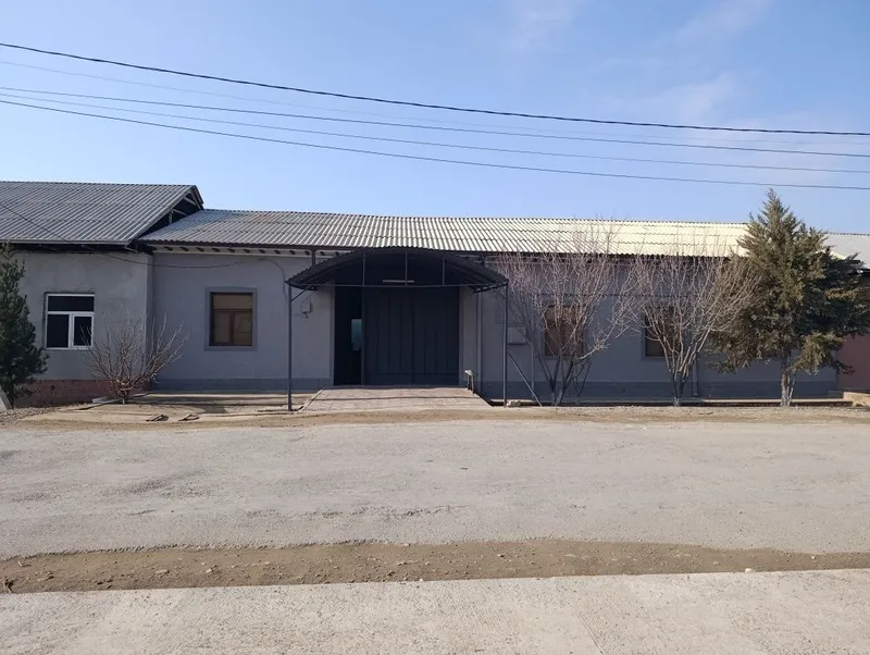 Tezlikda Kumushkonda xovli sotiladi. Yashashga tayyor.