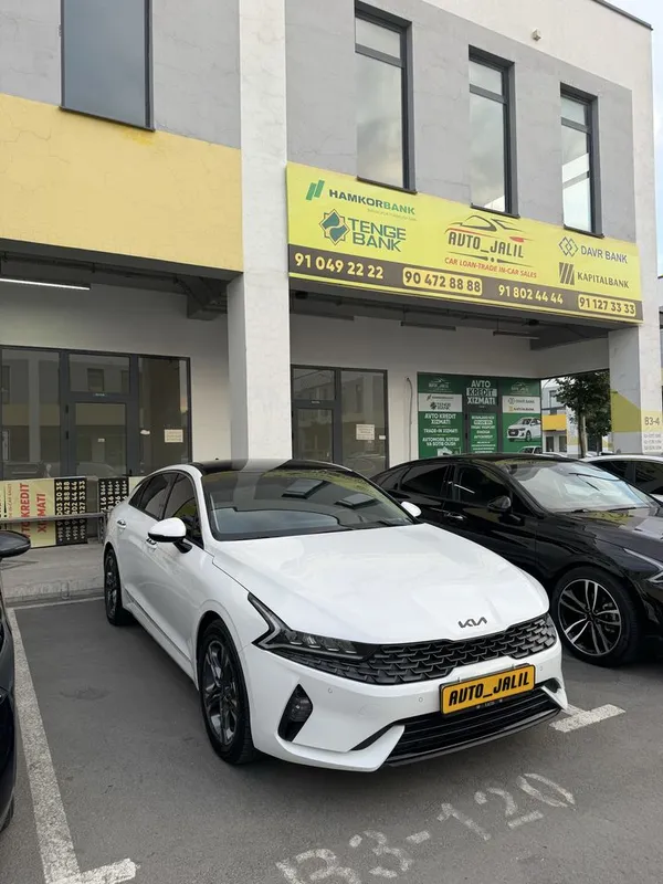 Kia K5 2023 Bez lyuk