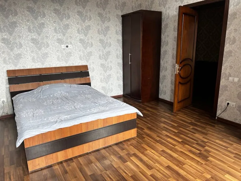 Топ лакация Около Госпитального Дом 8