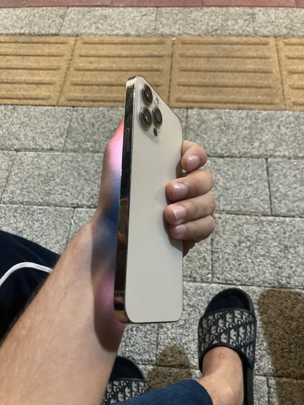 iphone 12 pro max 3