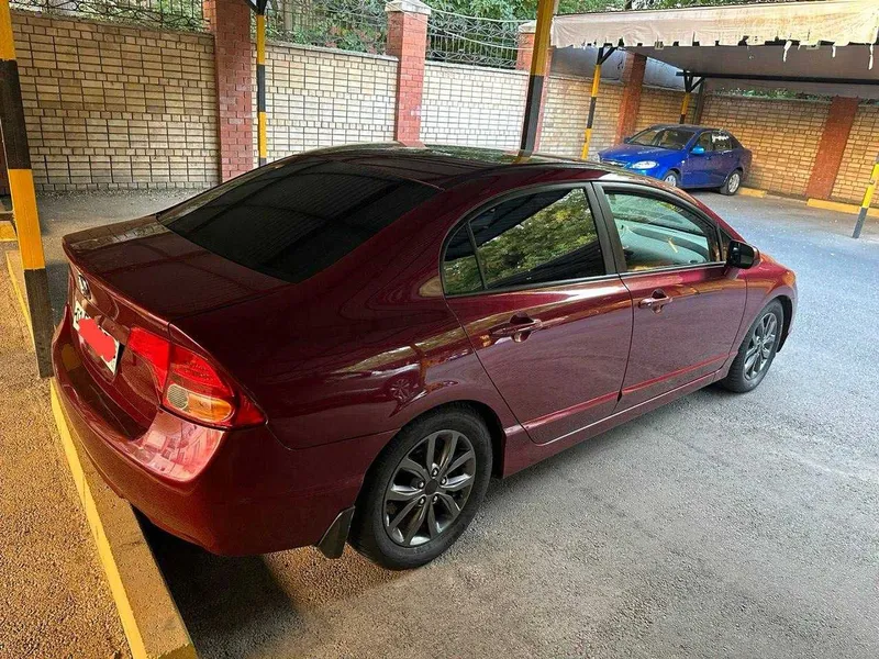 Honda Civic 2008г Америка — фото 3