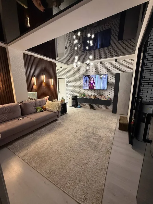 3-комнатная квартира, 56 м², Яшнобод 1