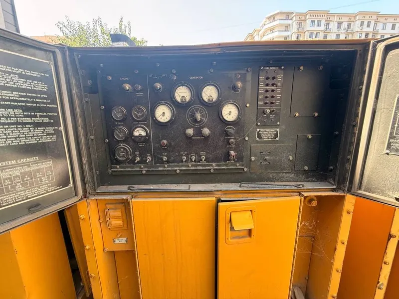 CAT GENIRATOR 125kwa 100 kwt 2 CAT GENIRATOR 125kwa 100 kwt 2
