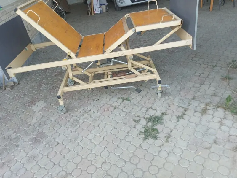 Кроват медицинский 3 позиц с гидродомкратом 3