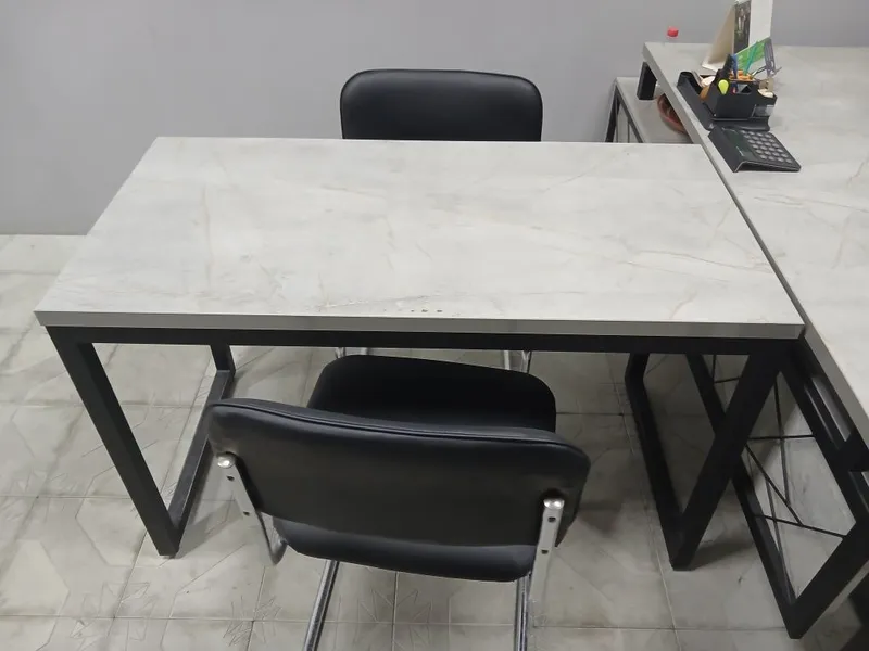 Ofis uchun mebel to'plami 2 Ofis uchun mebel to'plami 2