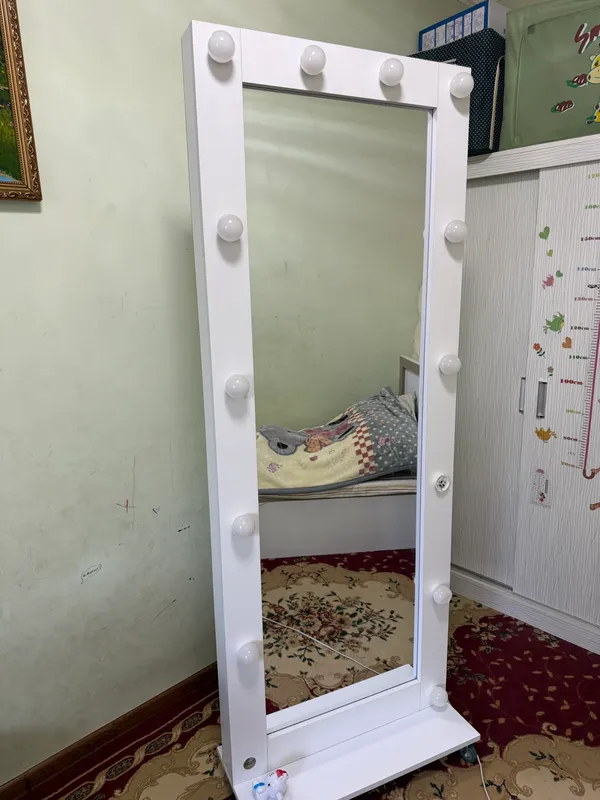Oyna sotiladi 2 Oyna sotiladi 2