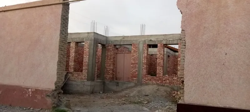 Zudlik bilan 3 sotix, g'ishtli uchastka sotiladi