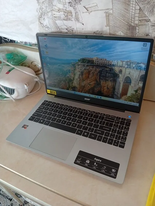 Kuchli va tezkor Acer Aspire noutbuki sotiladi! Oʻqish, dasturlash, of Kuchli va tezkor Acer Aspire noutbuki sotiladi! Oʻqish, dasturlash, of