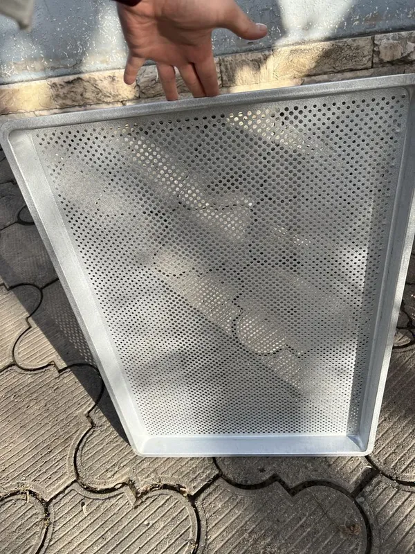 Поднос алюминиевые перфорированные 60x90cm. Производитель Корея оригин — фото 2
