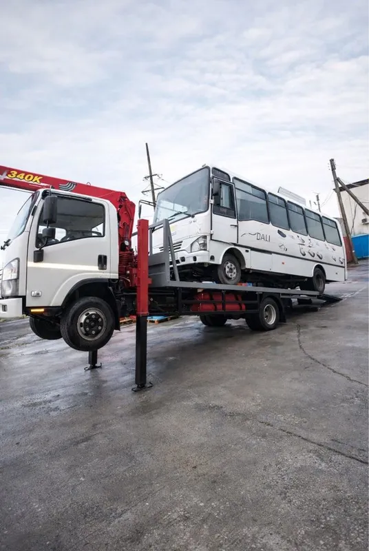 Isuzu manipulyator|evakuator 3tonnalik 2 Isuzu manipulyator|evakuator 3tonnalik 2