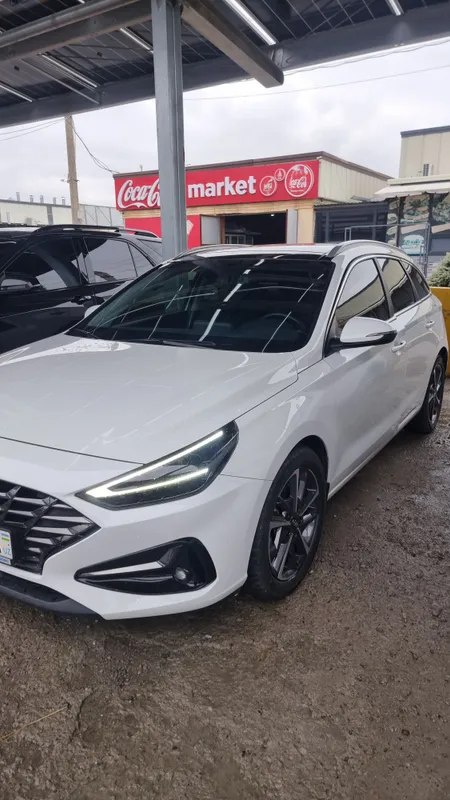 Продаю Hyundai год 2022 свой — фото 4